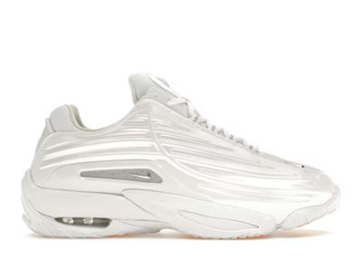 *Hot Step* Sneaker