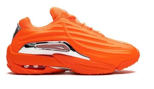 *Hot Step* Sneaker