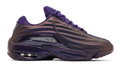 *Hot Step* Sneaker