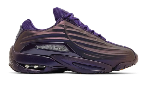 *Hot Step* Sneaker